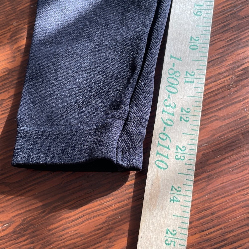 SPANX women’s black Textured Leggings medium - Picture 9 of 10